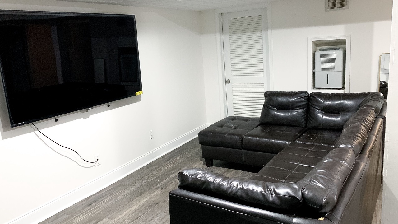 Photo of Bedroom in Candler-McAfee