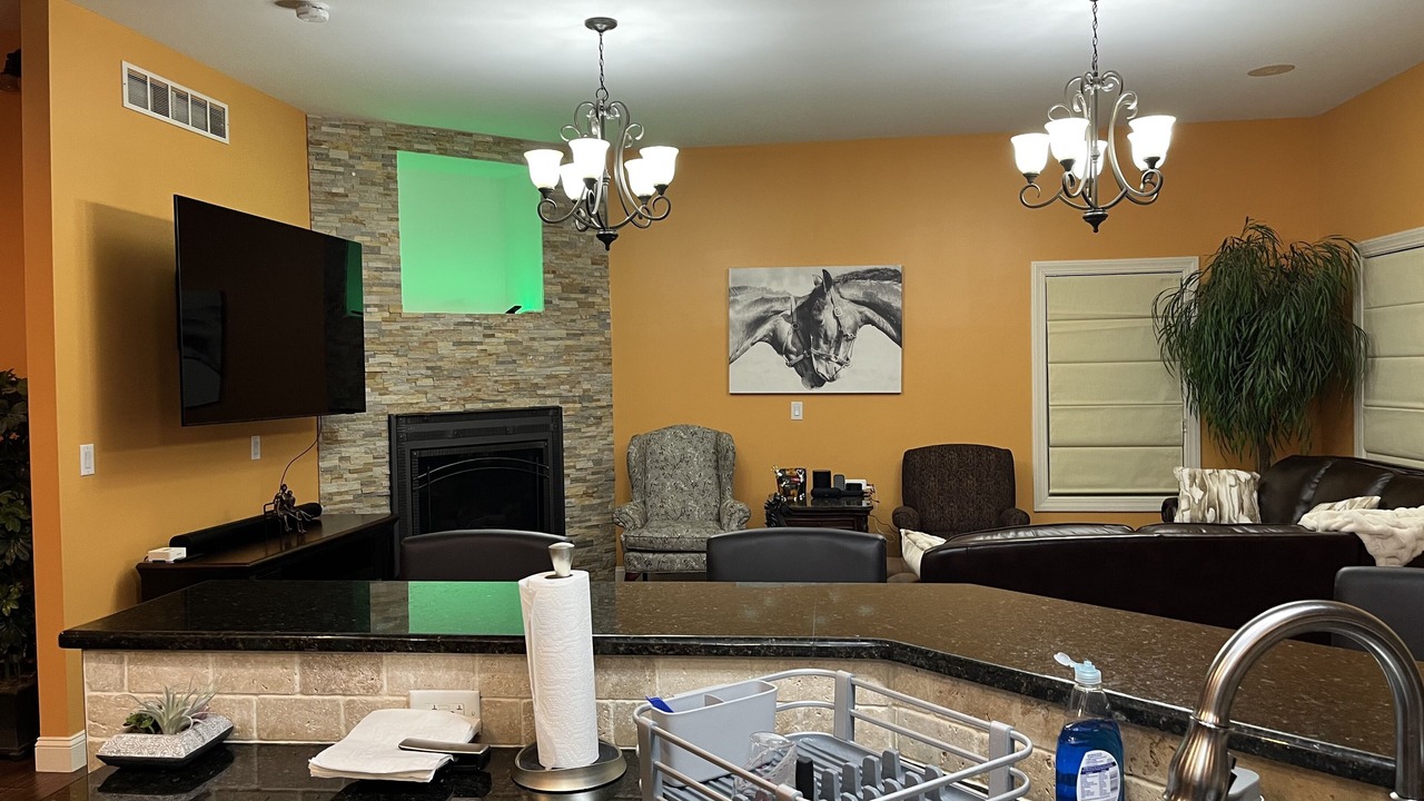 Photo of Livingroom in Saratoga Springs