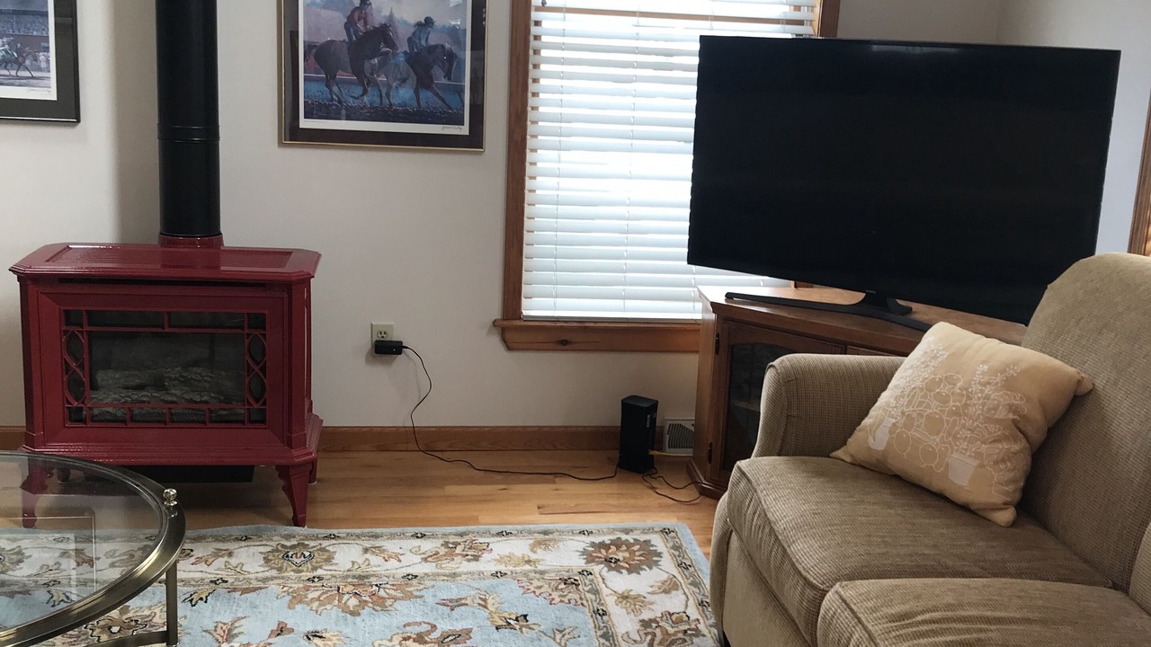 Photo of Livingroom in Saratoga Springs