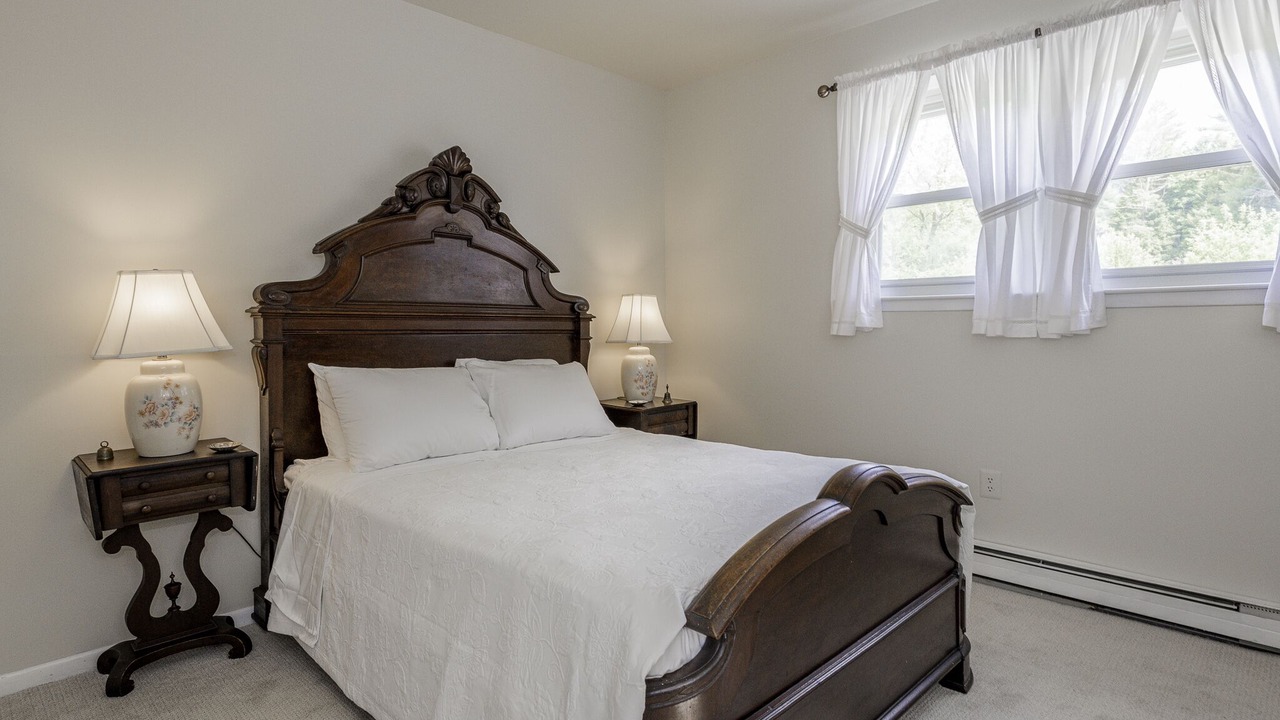 Photo of Bedroom in Barryville
