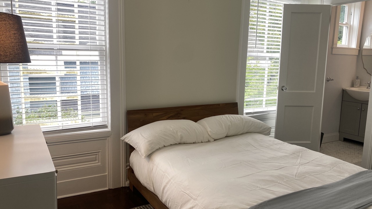 Photo of Bedroom in Saratoga Springs