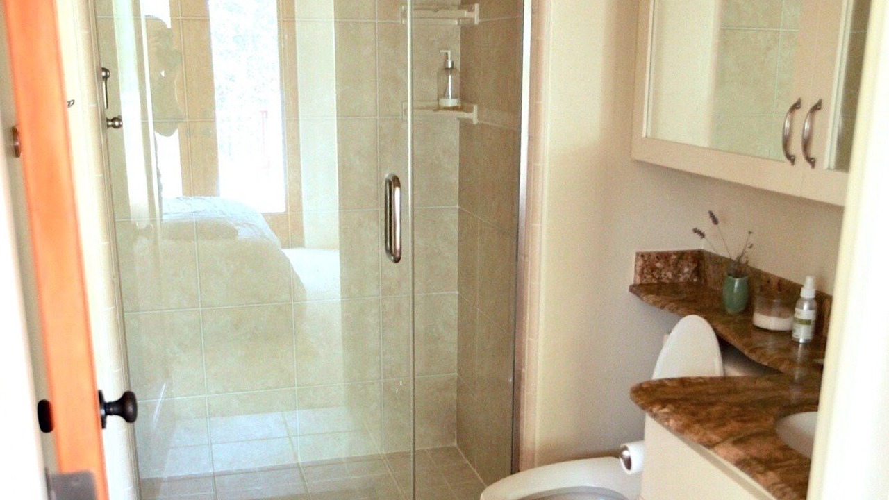 Photo of Bathroom in Upper Rockridge