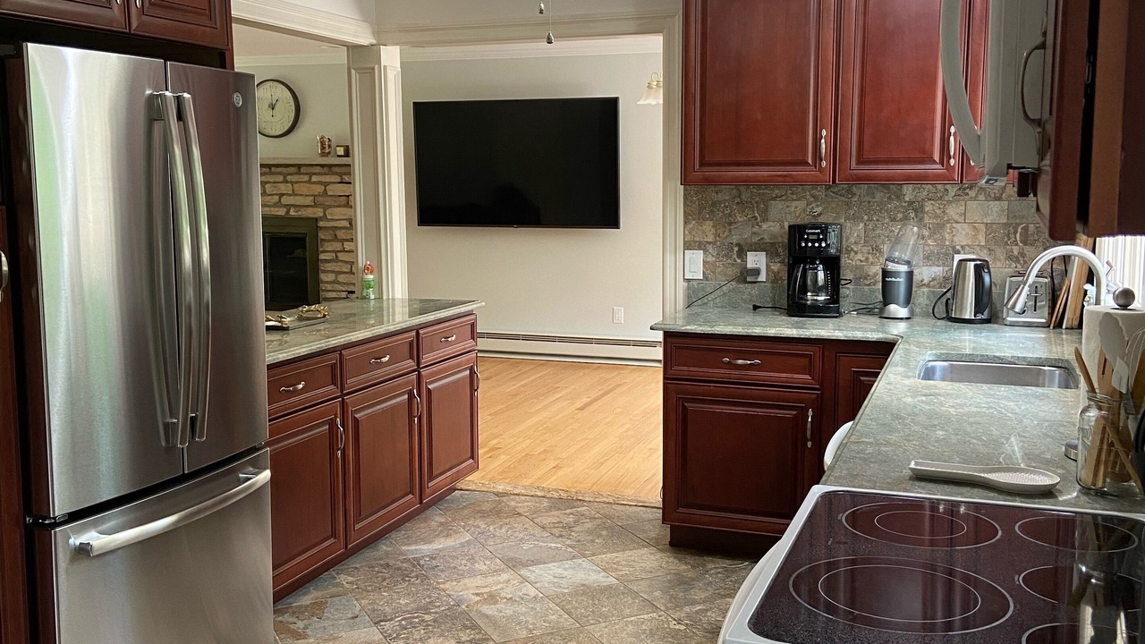 Photo of Kitchen in Highland Lake