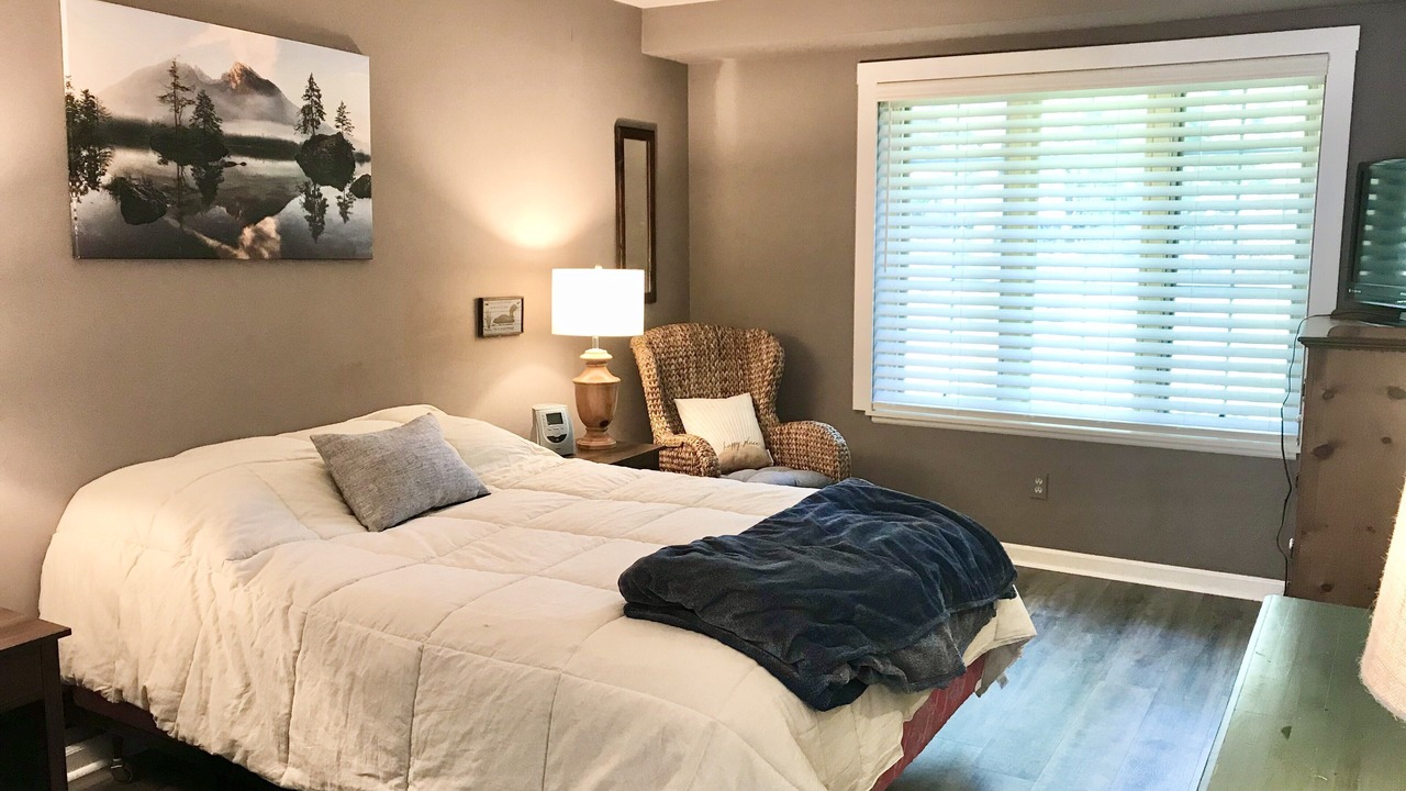 Photo of Bedroom in Bolton Landing