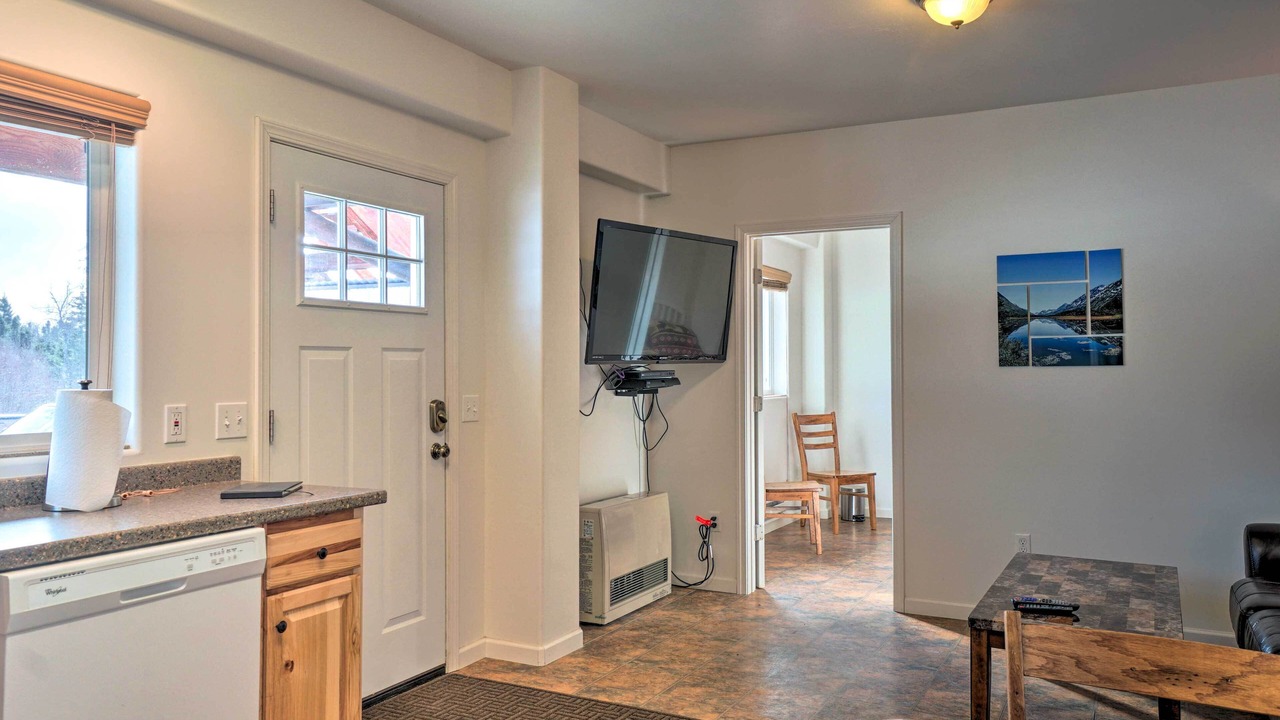 Photo of Livingroom in Fritz Creek