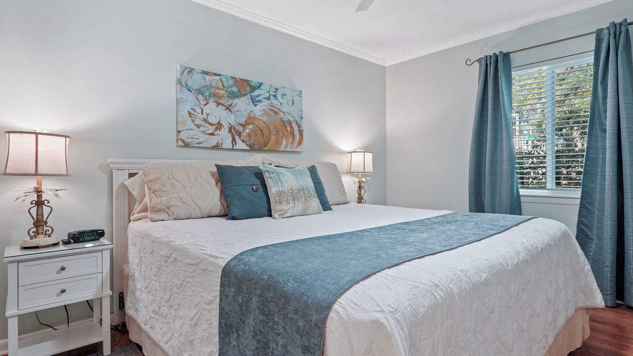 Photo of Bedroom in Demere Park