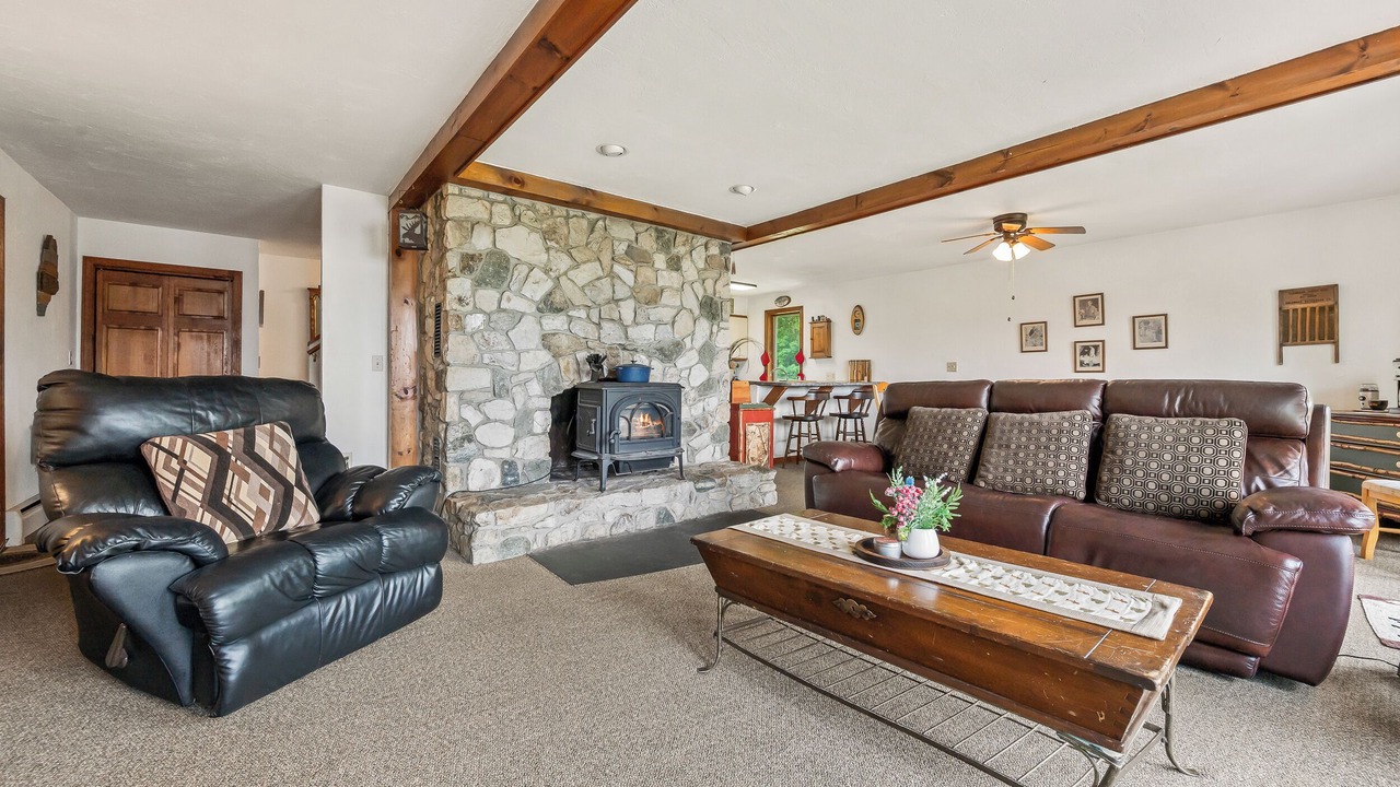Photo of Livingroom in Rangeley Plantation