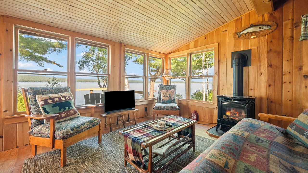 Photo of Livingroom in Rangeley Plantation