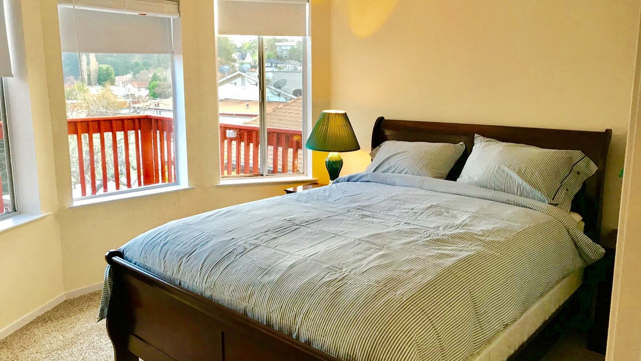 Photo of Bedroom in Point Richmond