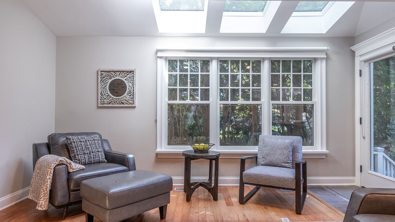 Photo of Livingroom in Saratoga Springs