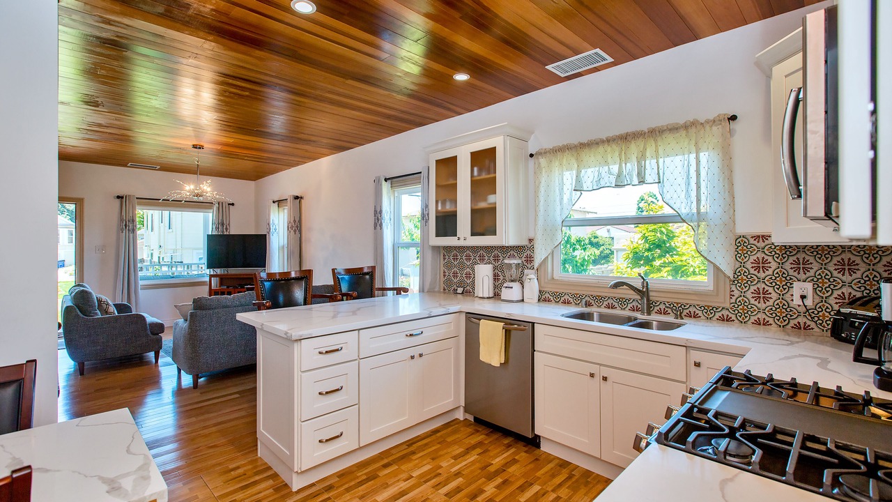 Photo of Bedroom in West Alameda
