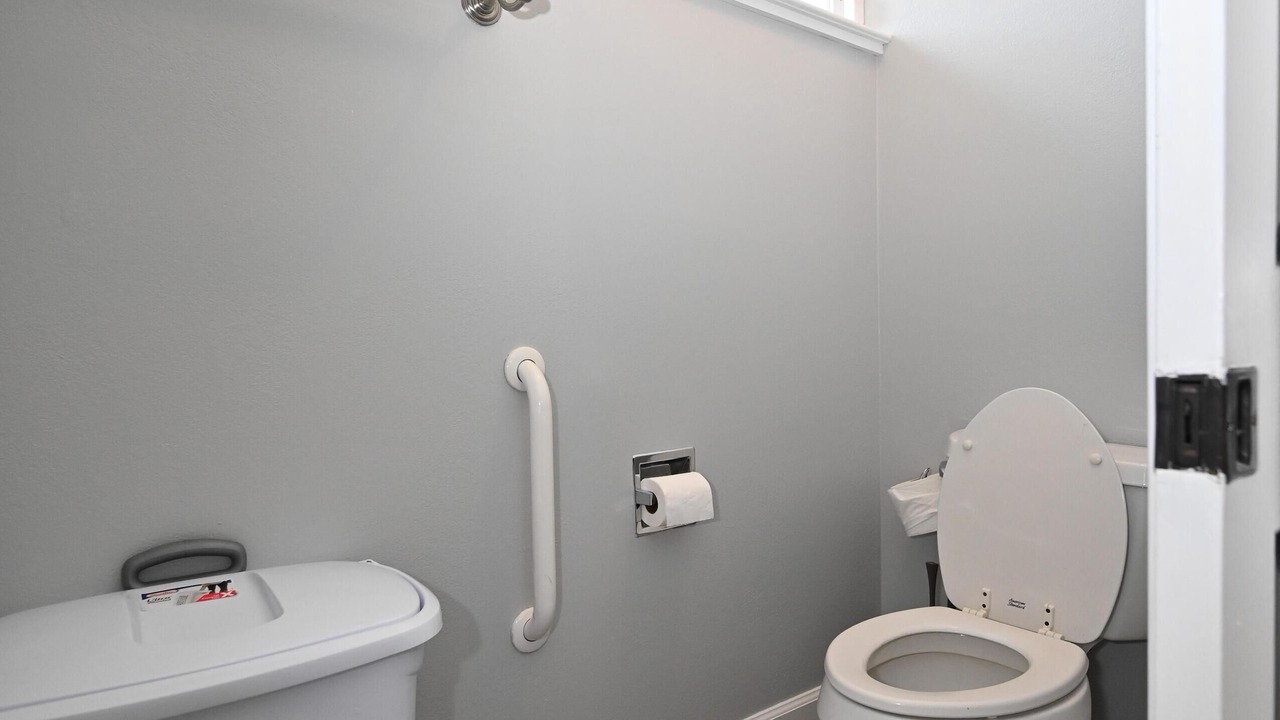 Photo of Bathroom in Vallejo