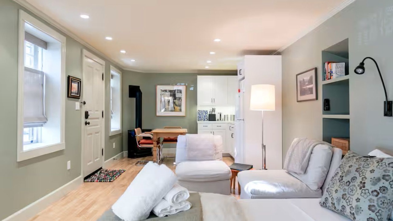 Photo of Livingroom in Haight-Ashbury