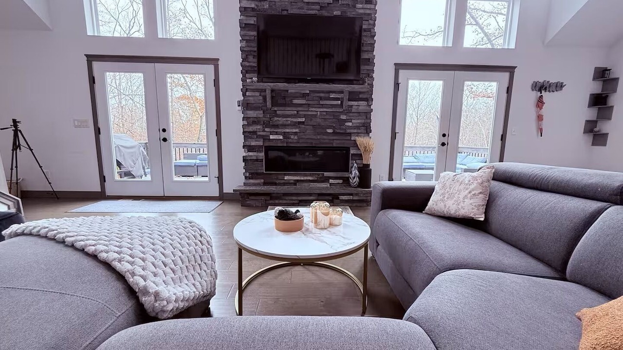 Photo of Livingroom in Lackawaxen