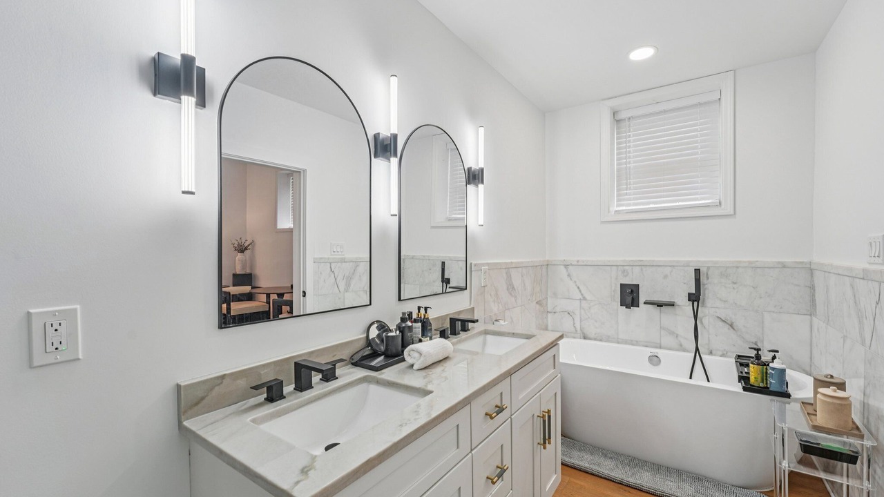 Photo of Bathroom in Old Fourth Ward