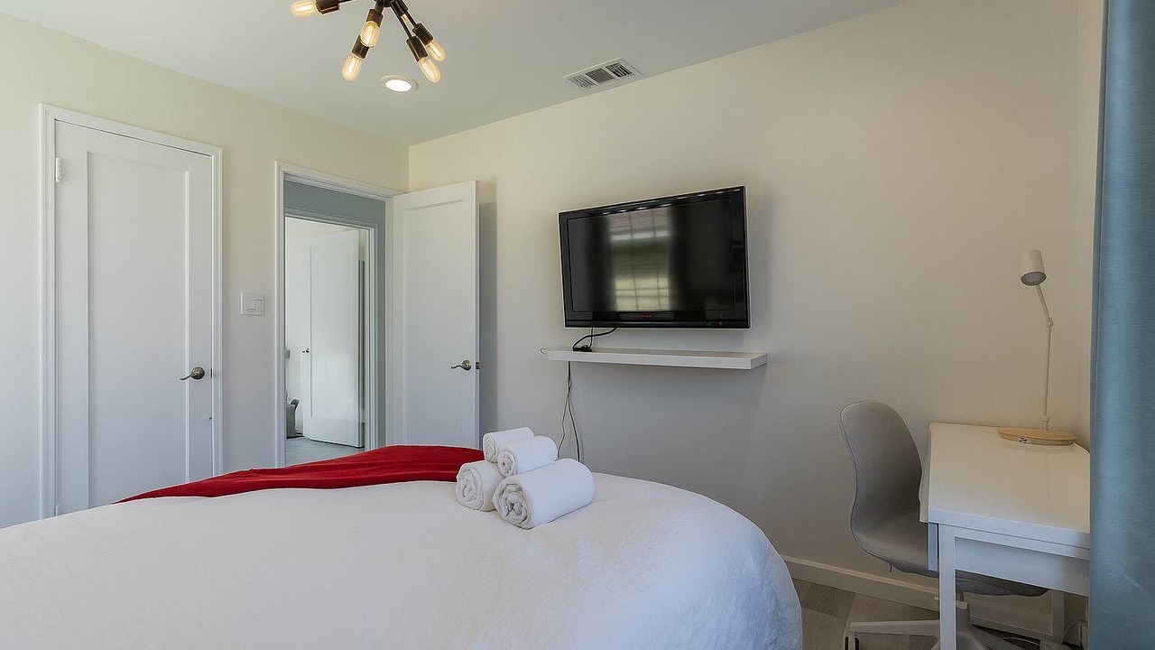 Photo of Bedroom in Sunnyvale West