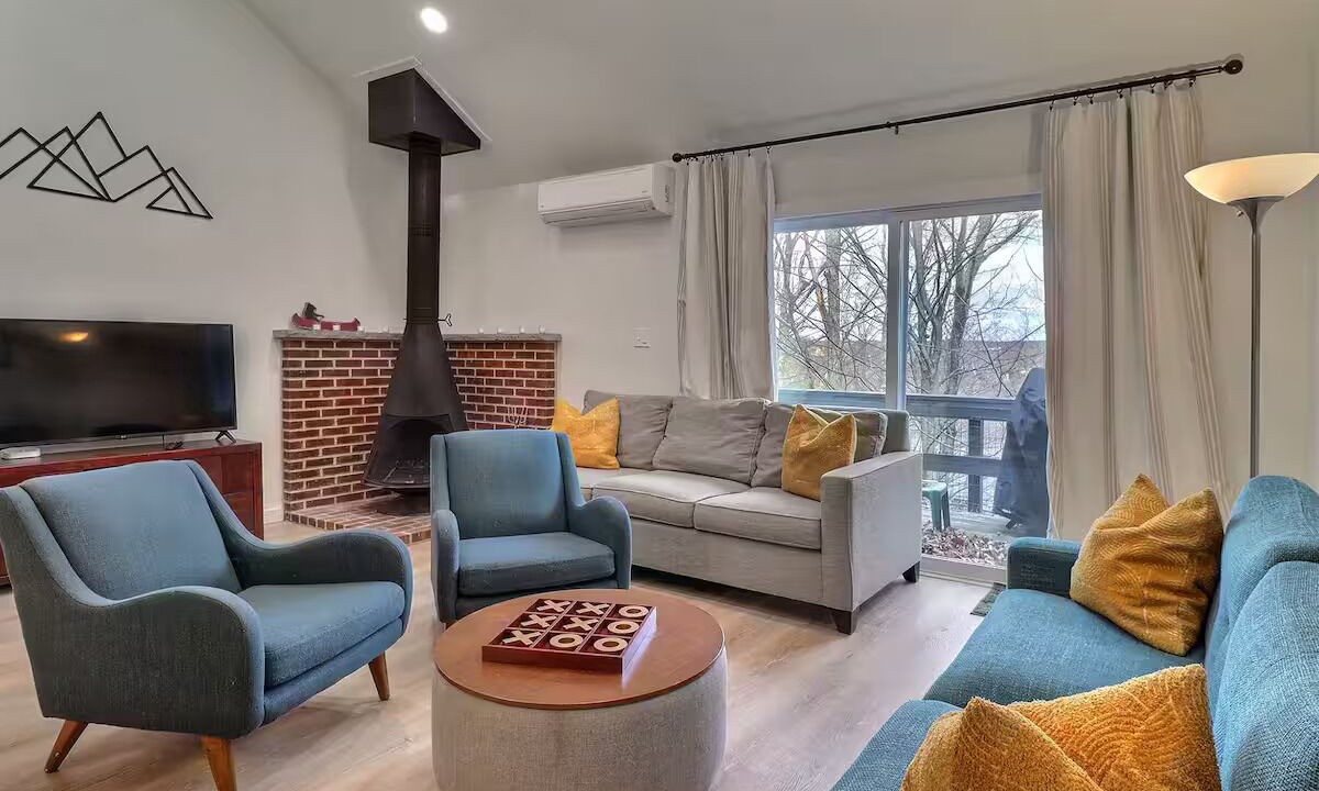Photo of Livingroom in Village at Camelback