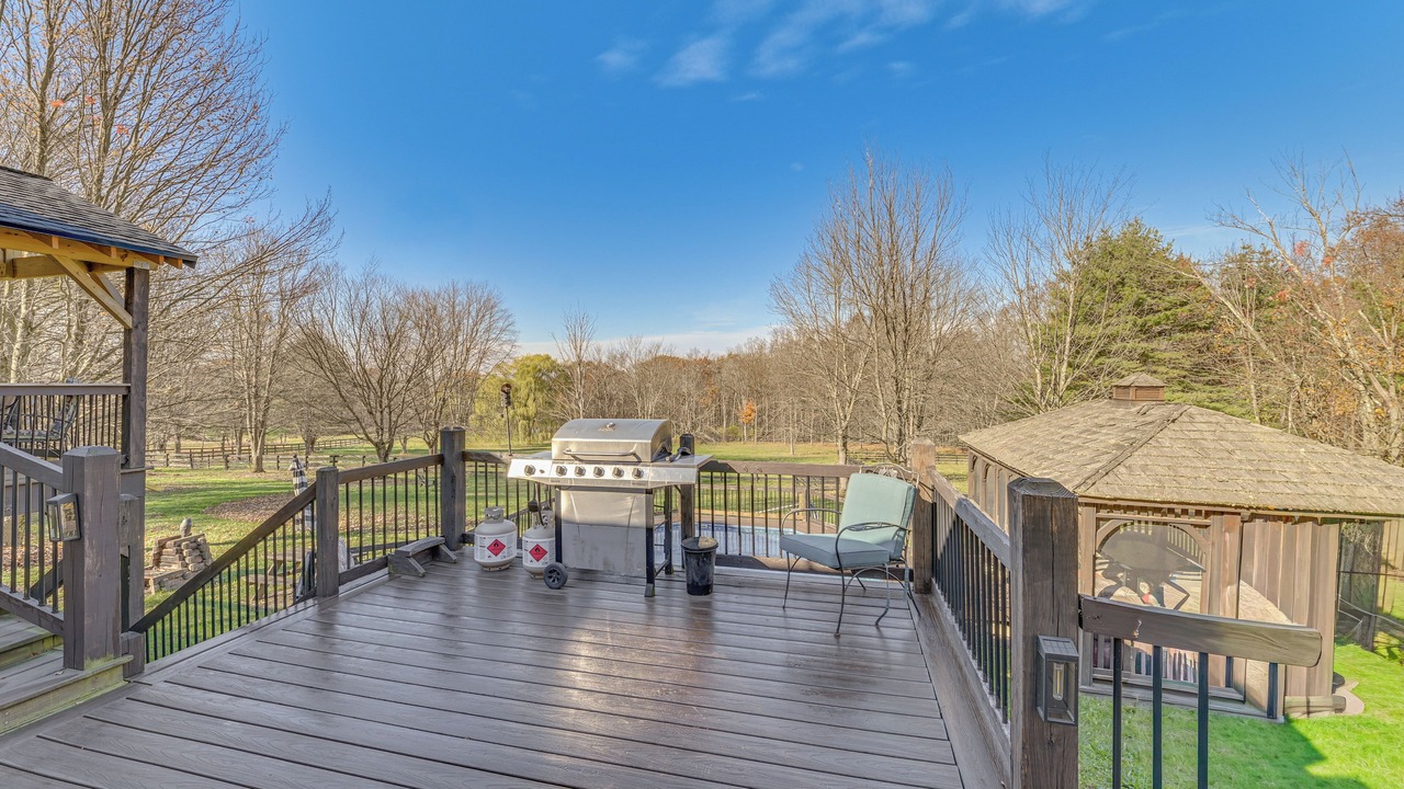Photo of Patio Balcony in Fort Edward