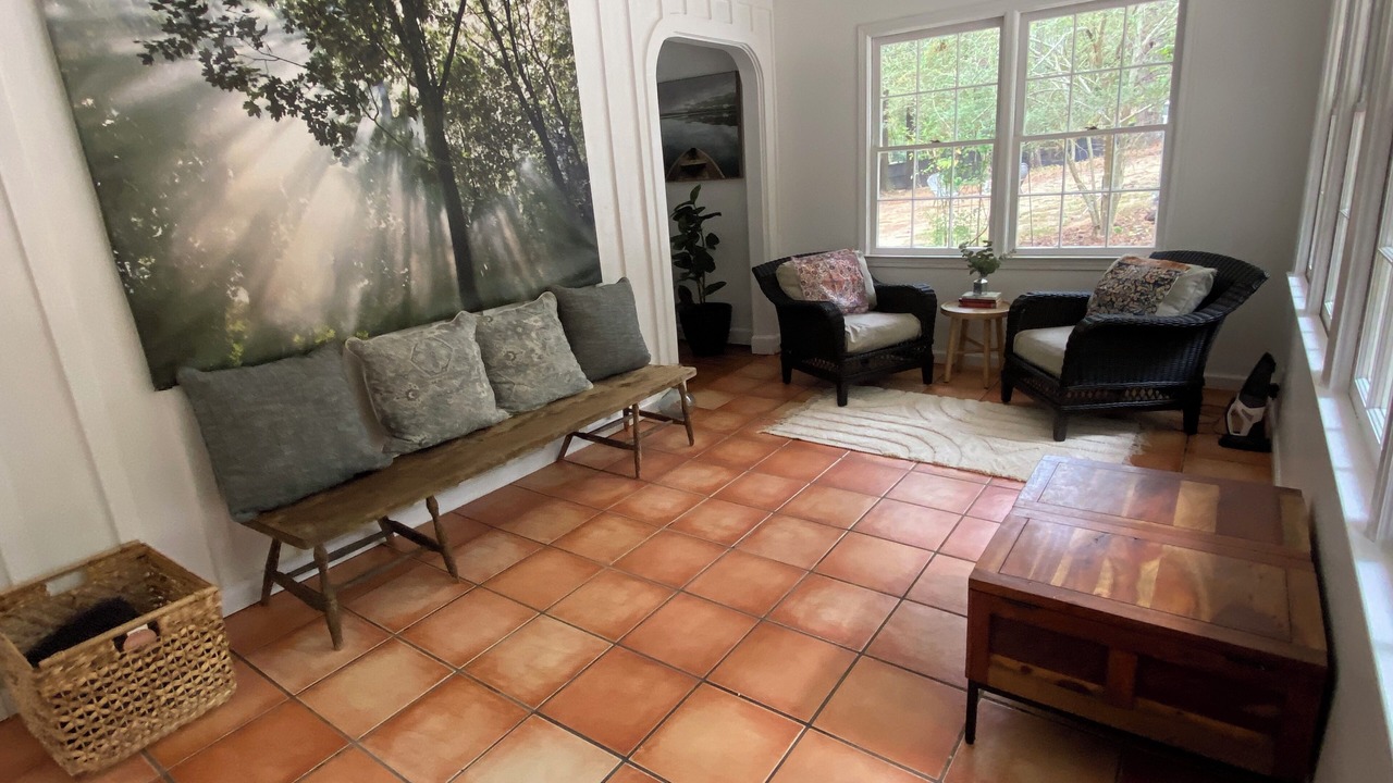 Photo of Livingroom in Vinings Cove