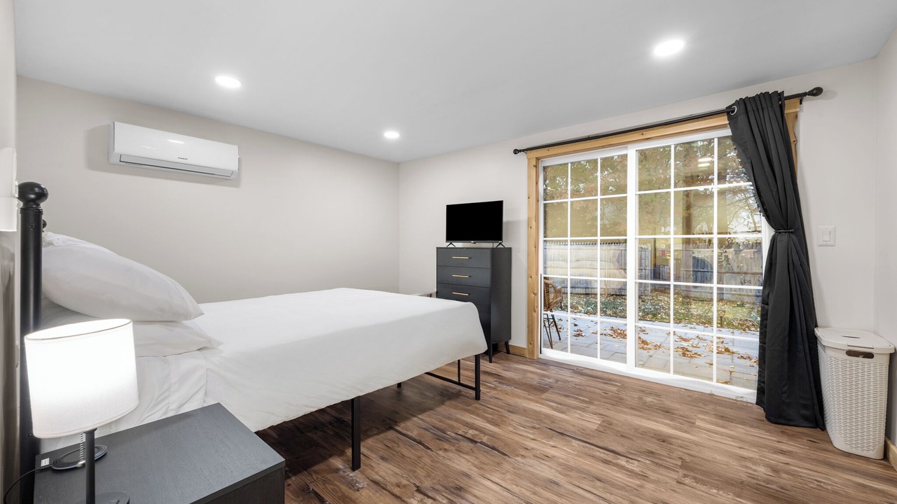 Photo of Bedroom in Pittsfield