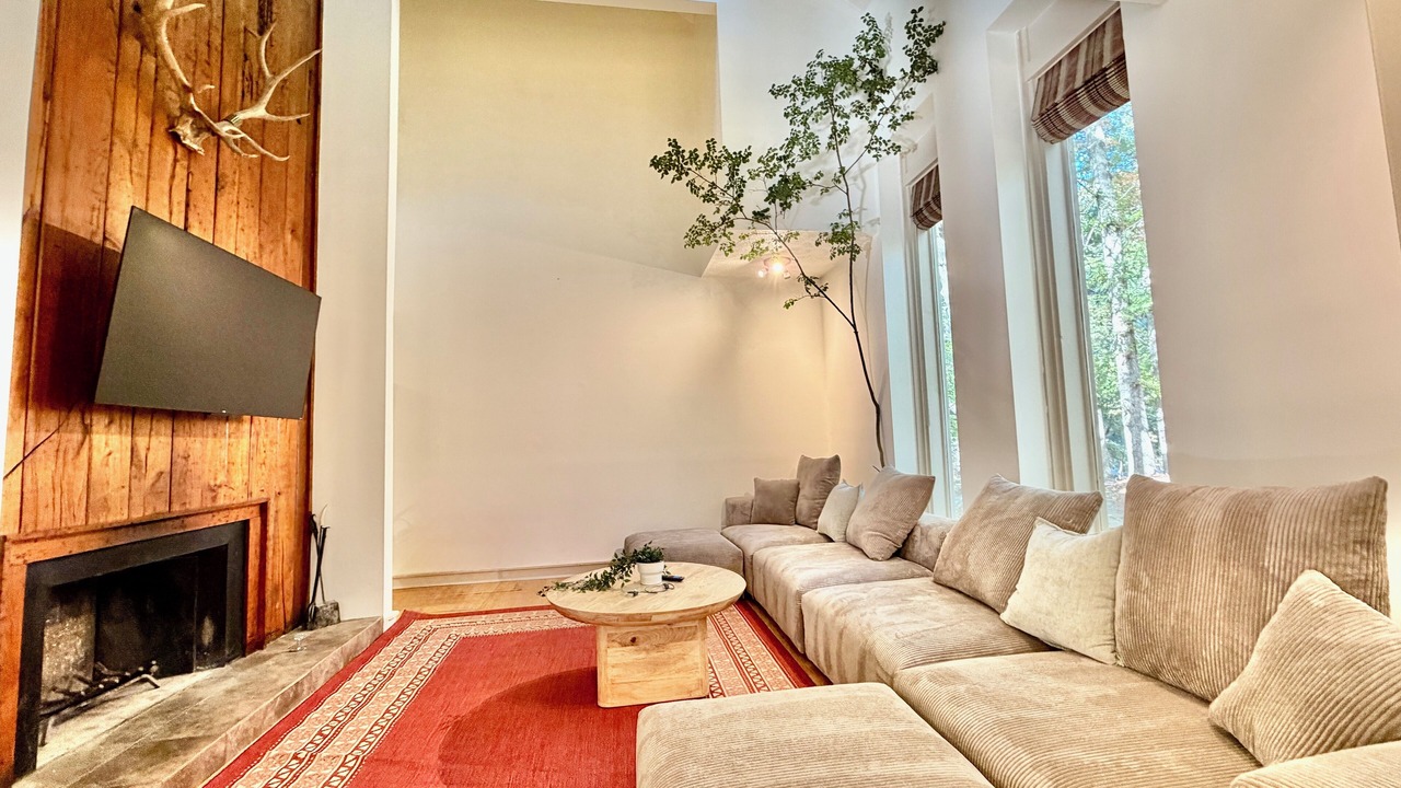 Photo of Livingroom in Mount Paran - Northside