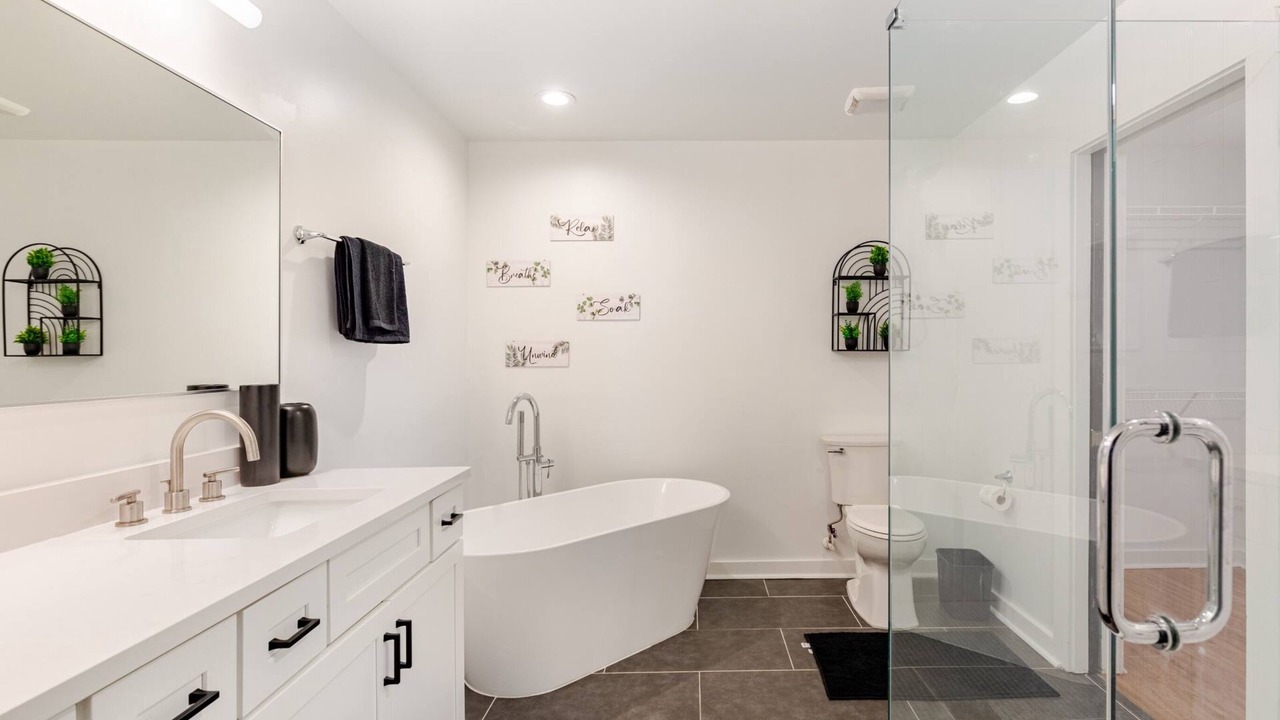 Photo of Bathroom in Atlantic Station Area