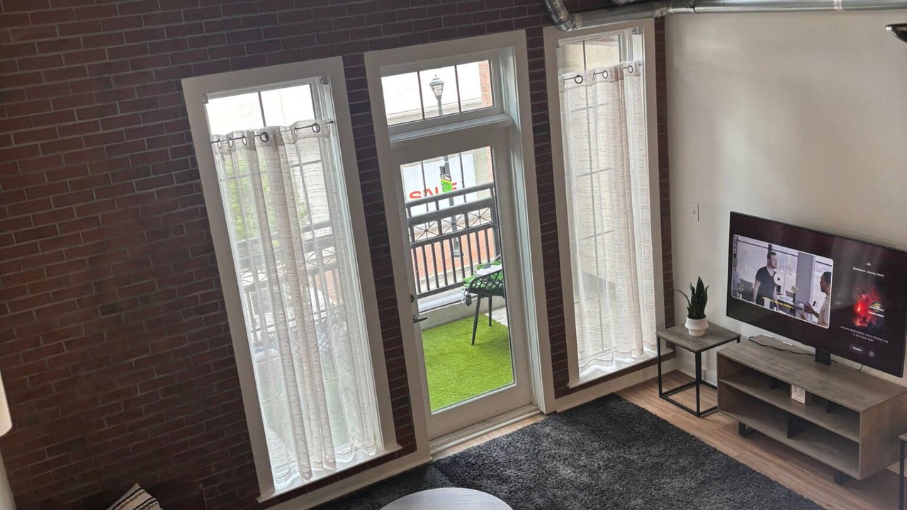 Photo of Livingroom in Atlantic Station Area