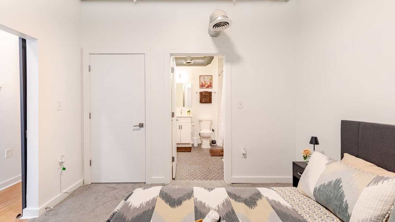 Photo of Bedroom in Atlantic Station Area