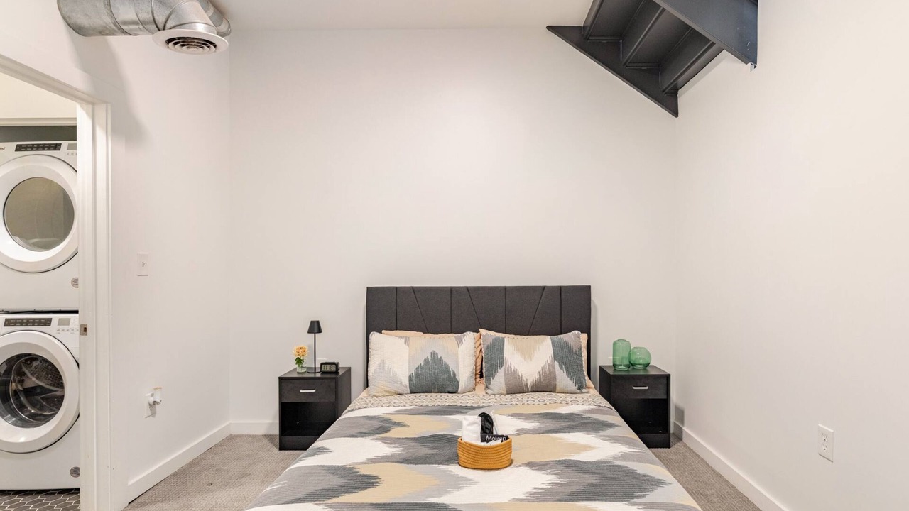 Photo of Bedroom in Atlantic Station Area