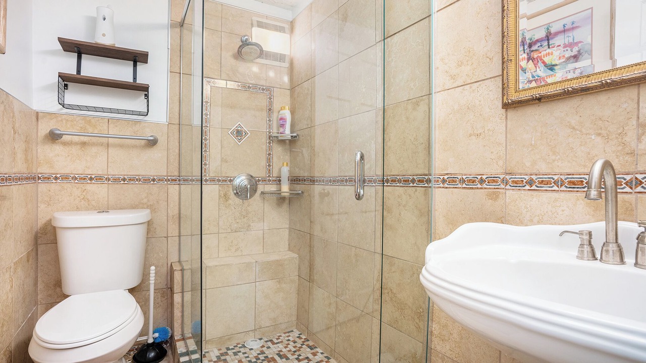 Photo of Bathroom in Peachtree Center