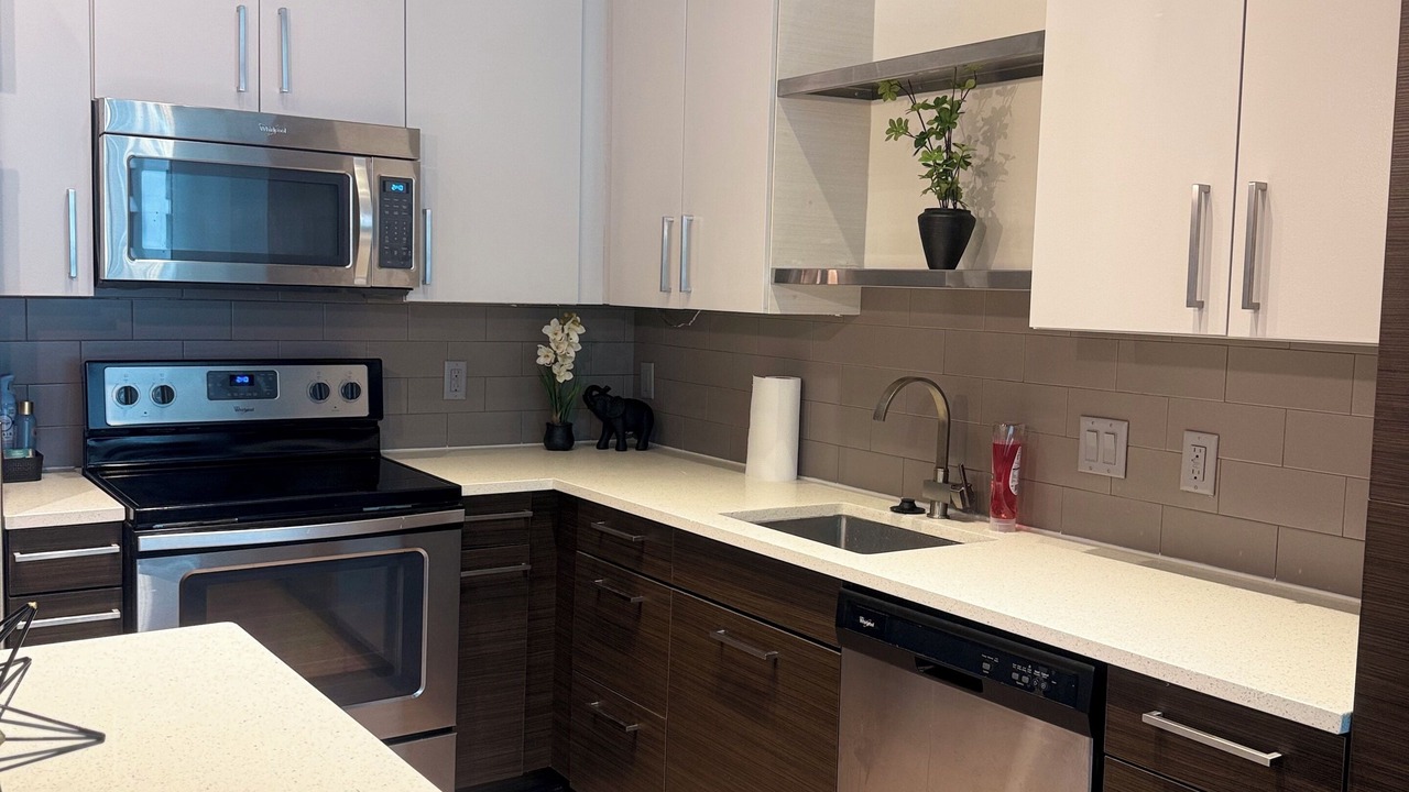 Photo of Kitchen in Peachtree Center