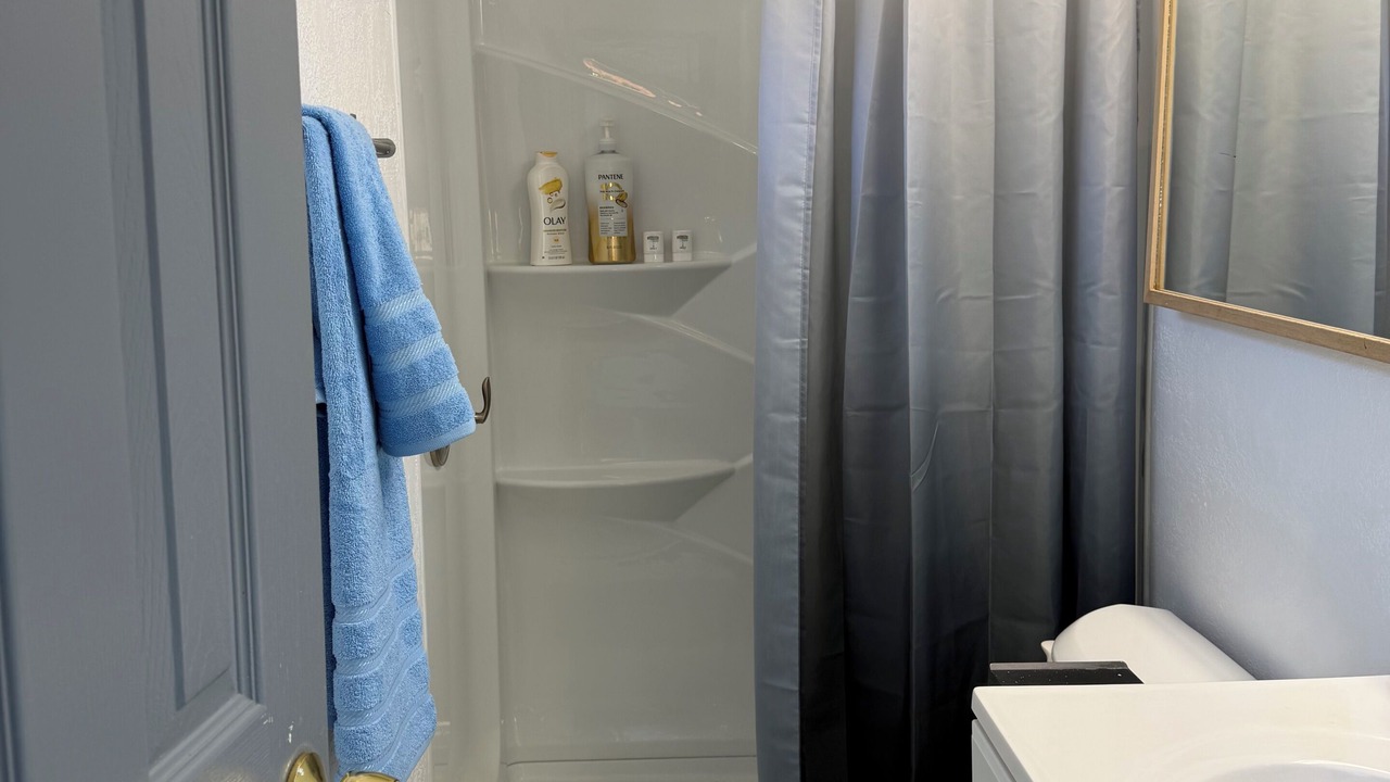 Photo of Bathroom in Leland Manor