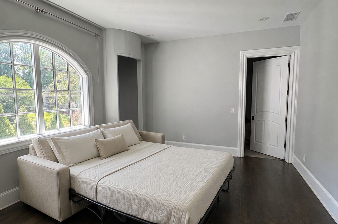 Photo of Bedroom in Sandy Springs