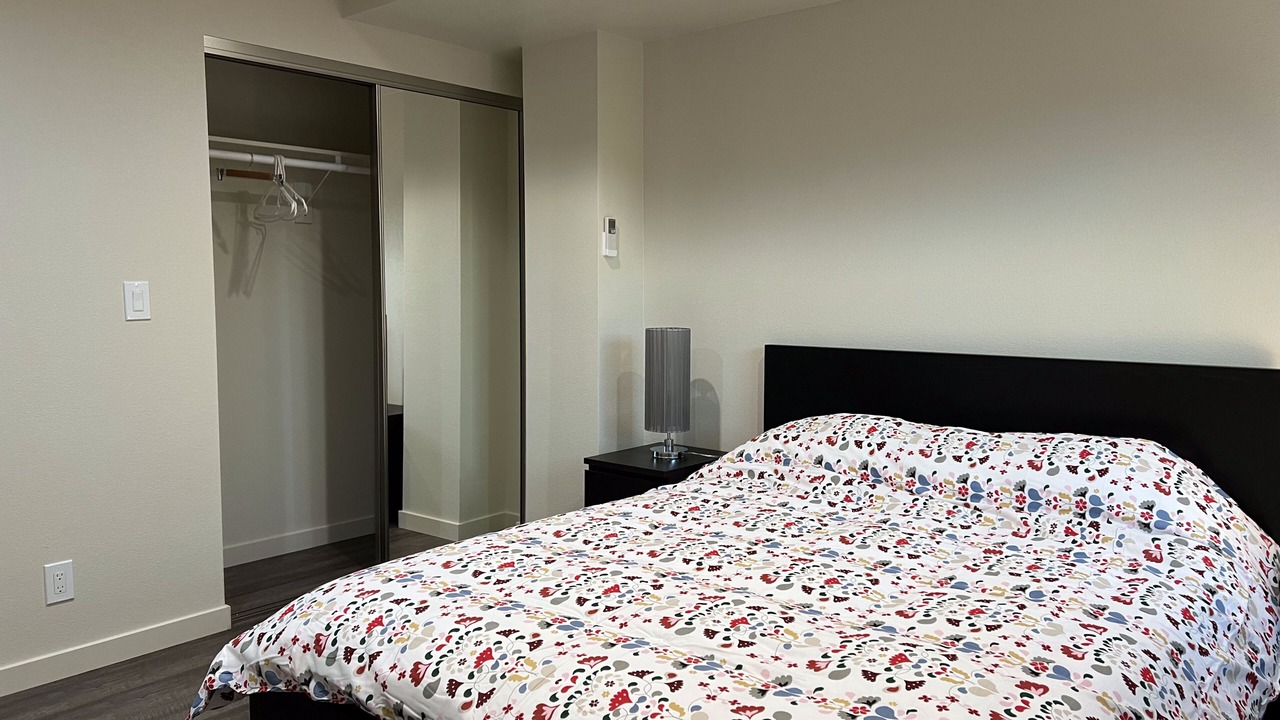 Photo of Bedroom in Oakland