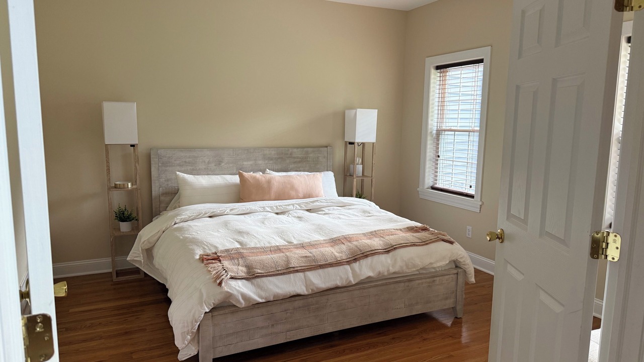 Photo of Bedroom in Saratoga Springs