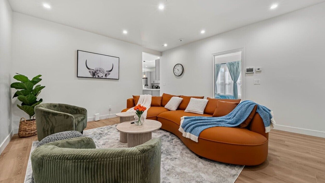 Photo of Livingroom in Hayward