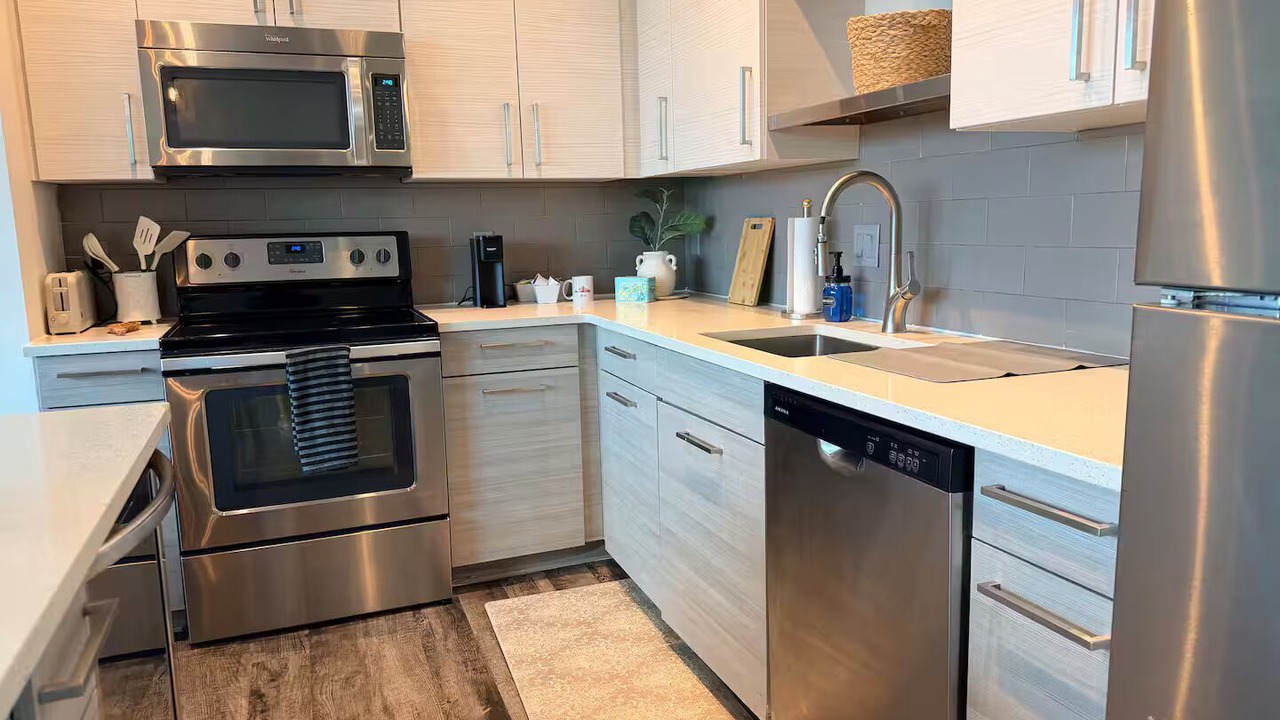 Photo of Kitchen in Peachtree Center