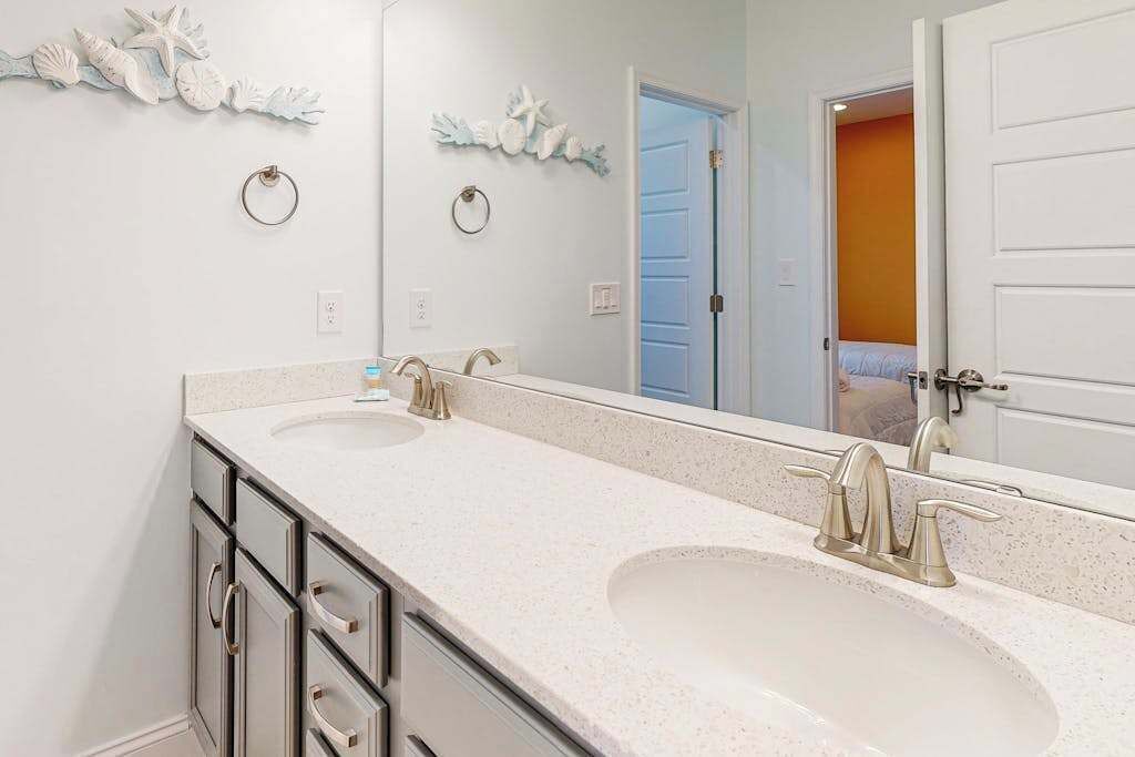 Photo of Bathroom in Country Club Estates