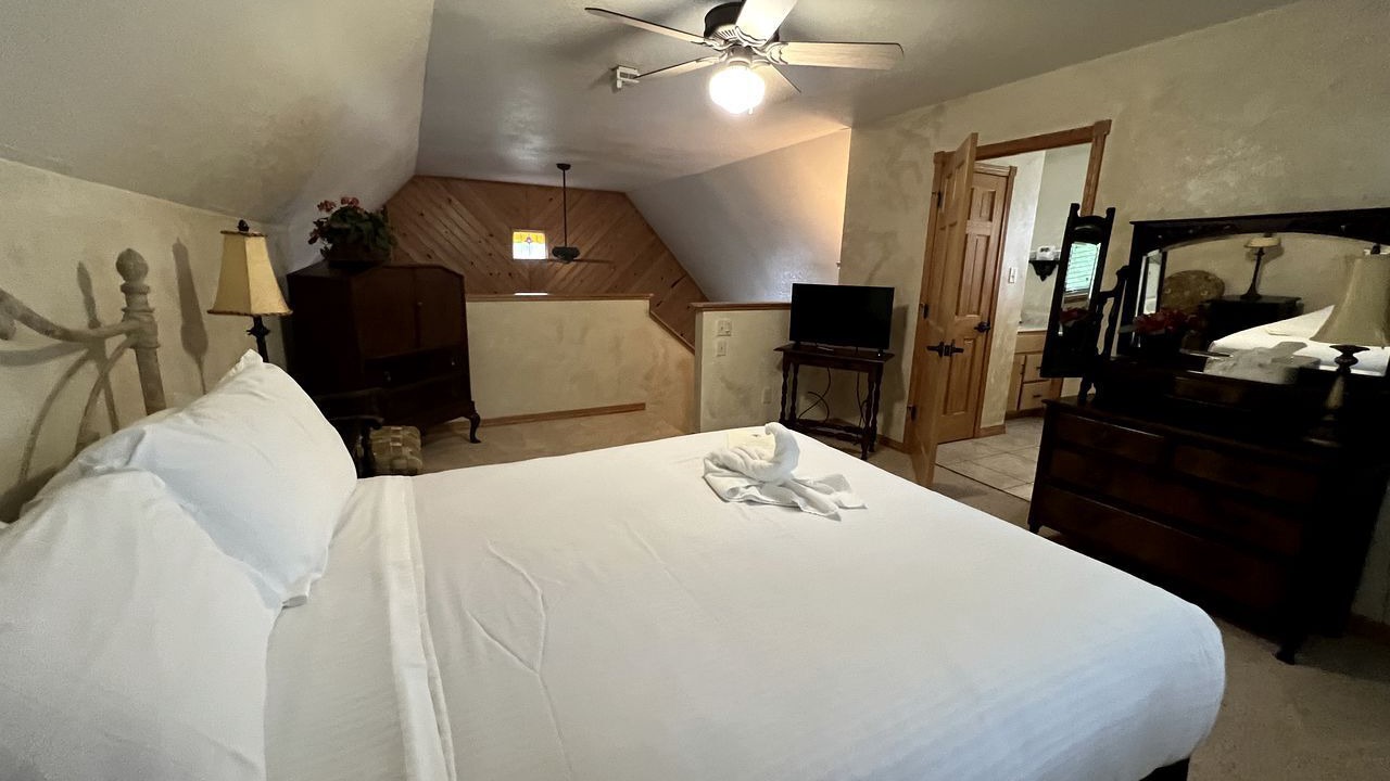 Photo of Bedroom in Mount Ida