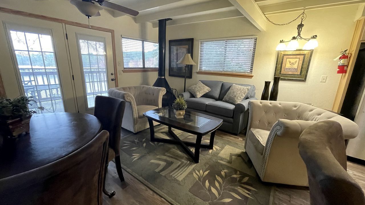 Photo of Livingroom in Mount Ida