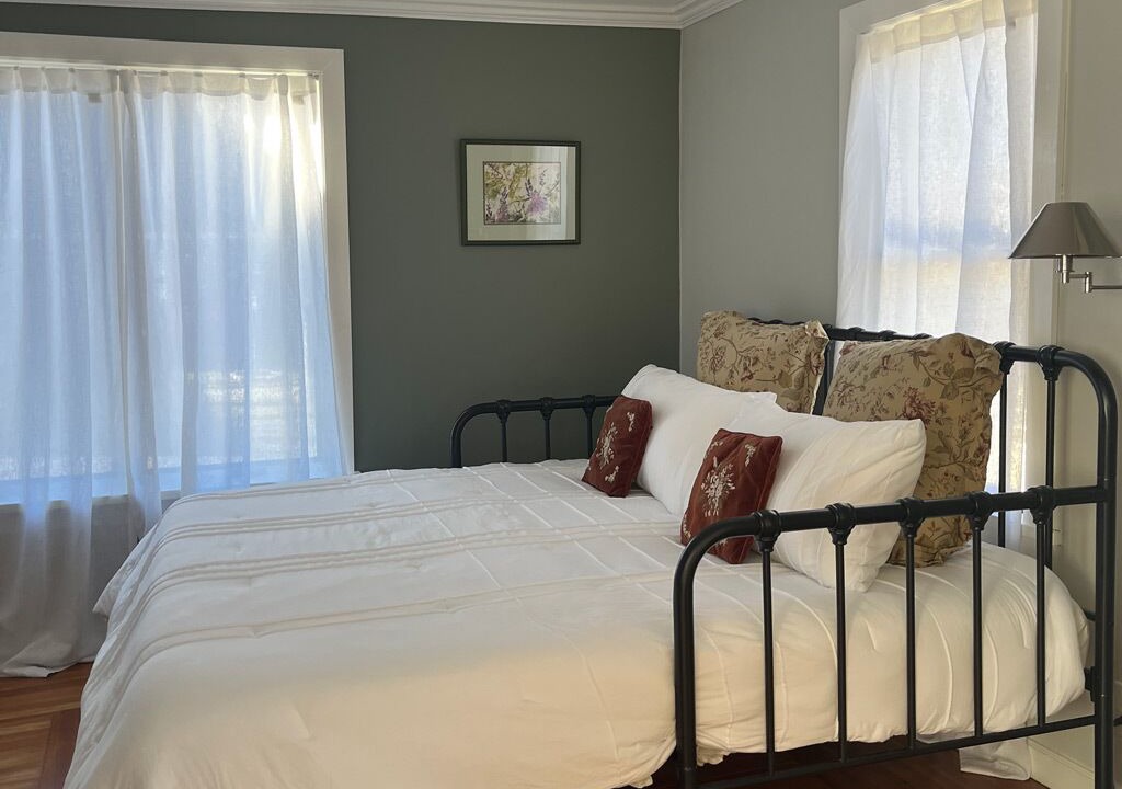 Photo of Bedroom in Saratoga Springs