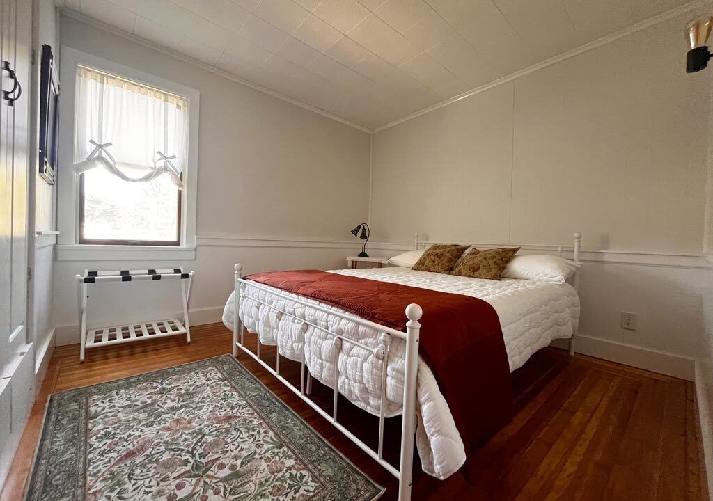 Photo of Bedroom in Saratoga Springs