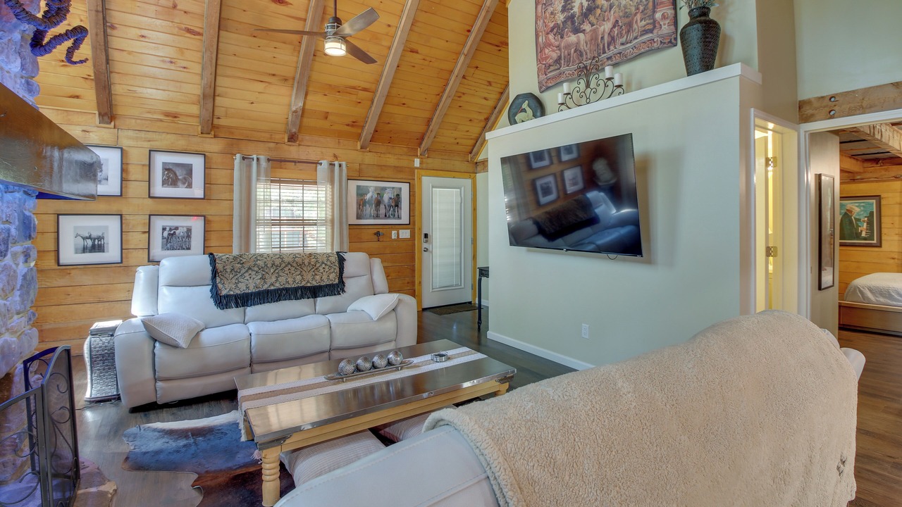 Photo of Livingroom in Hot Springs Village