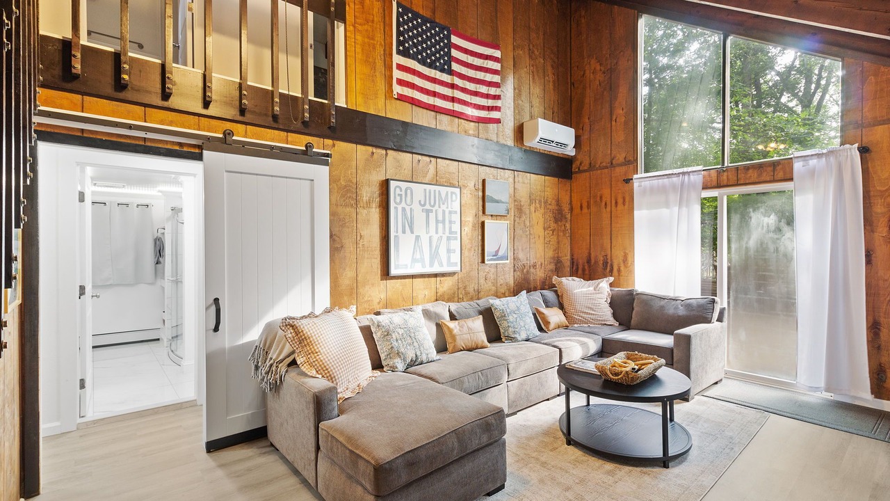 Photo of Livingroom in Sybertsville