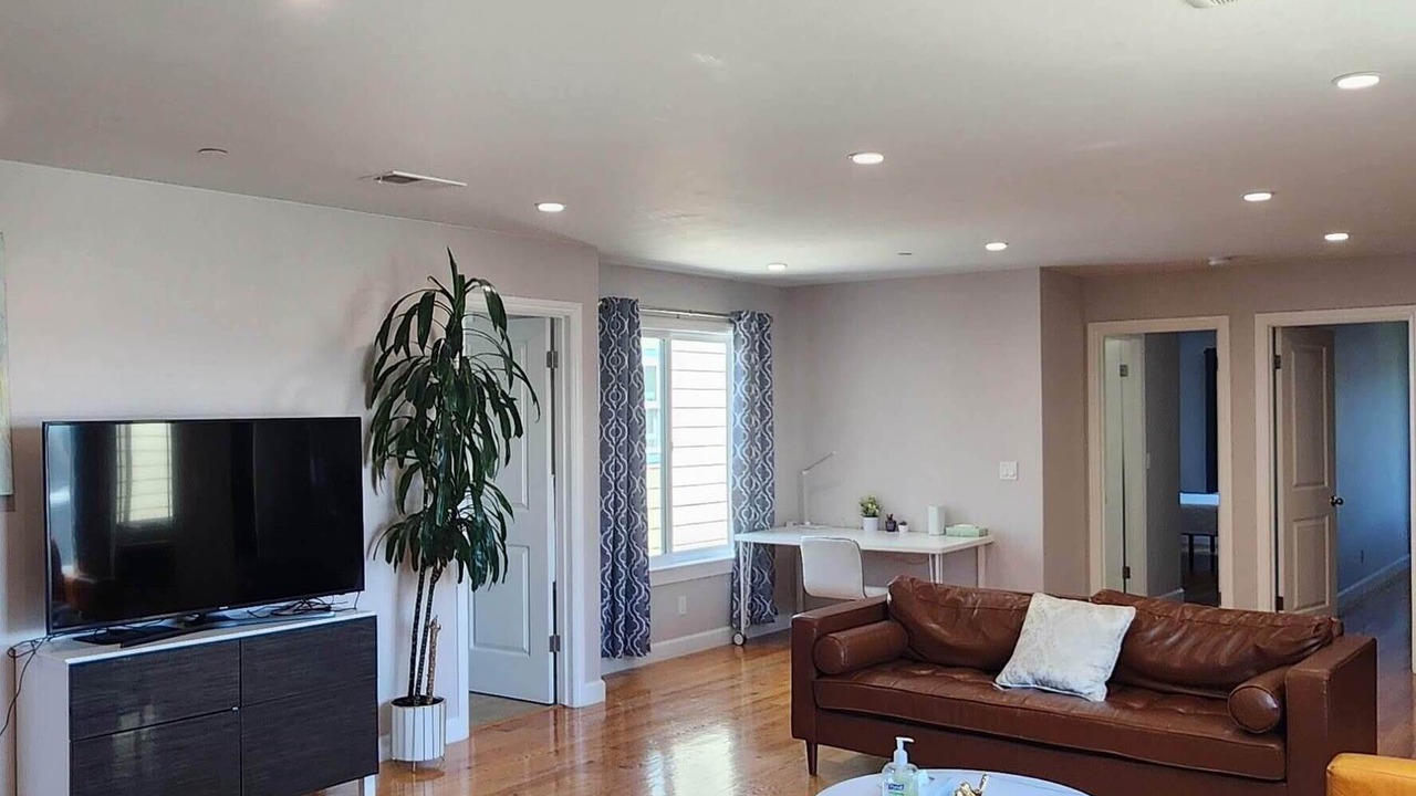 Photo of Livingroom in Daly City