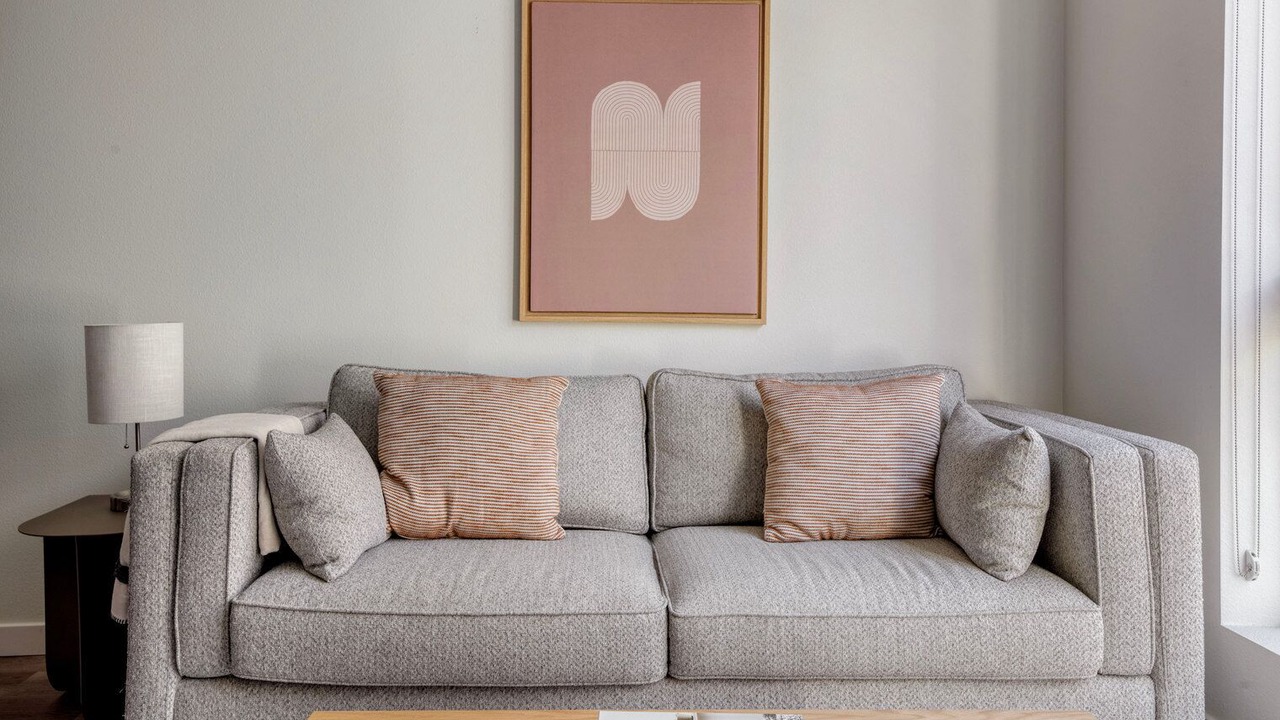 Photo of Livingroom in Hayward