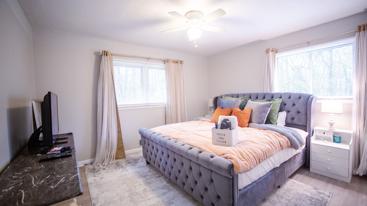 Photo of Bedroom in East Point