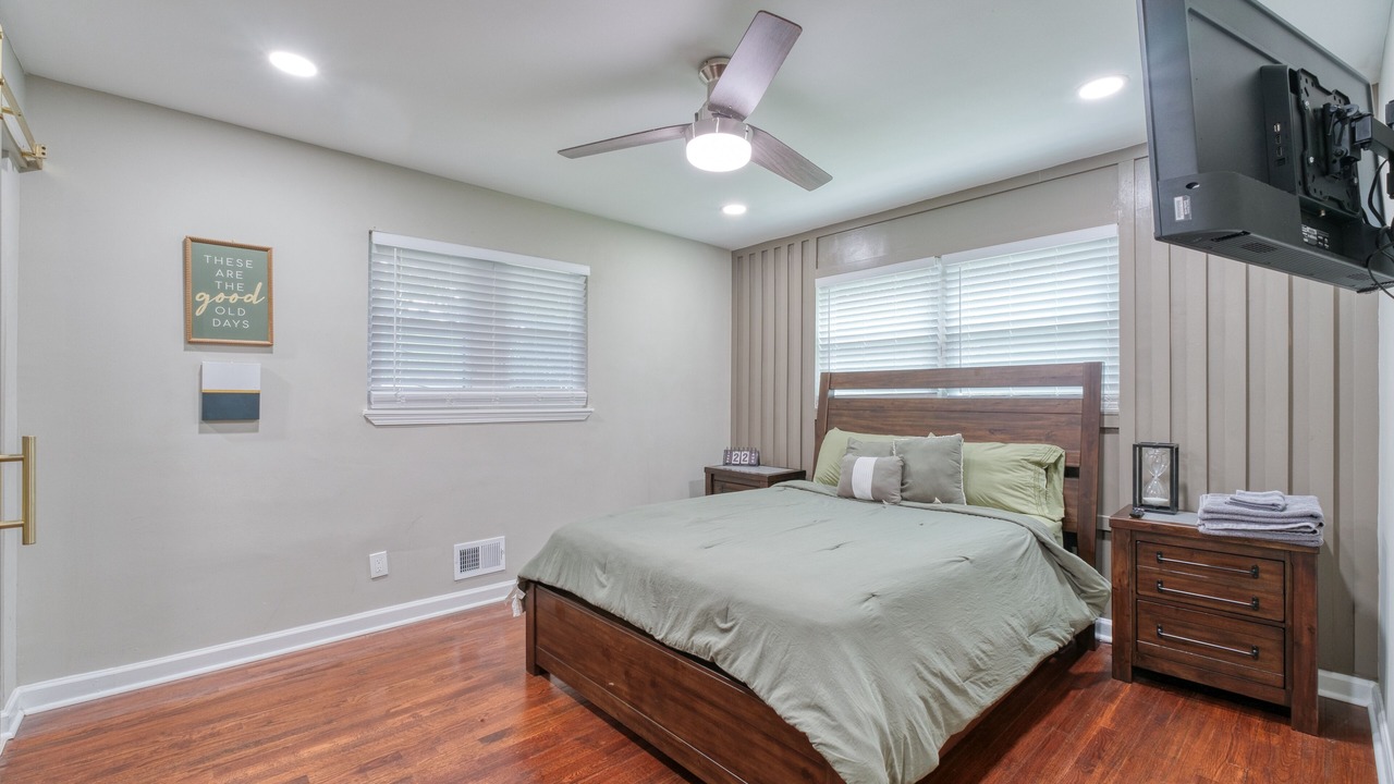 Photo of Bedroom in East Point