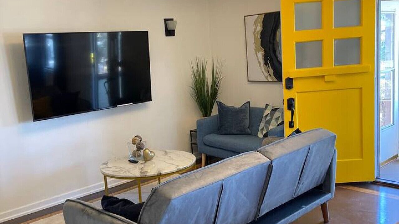 Photo of Livingroom in Belding Woods