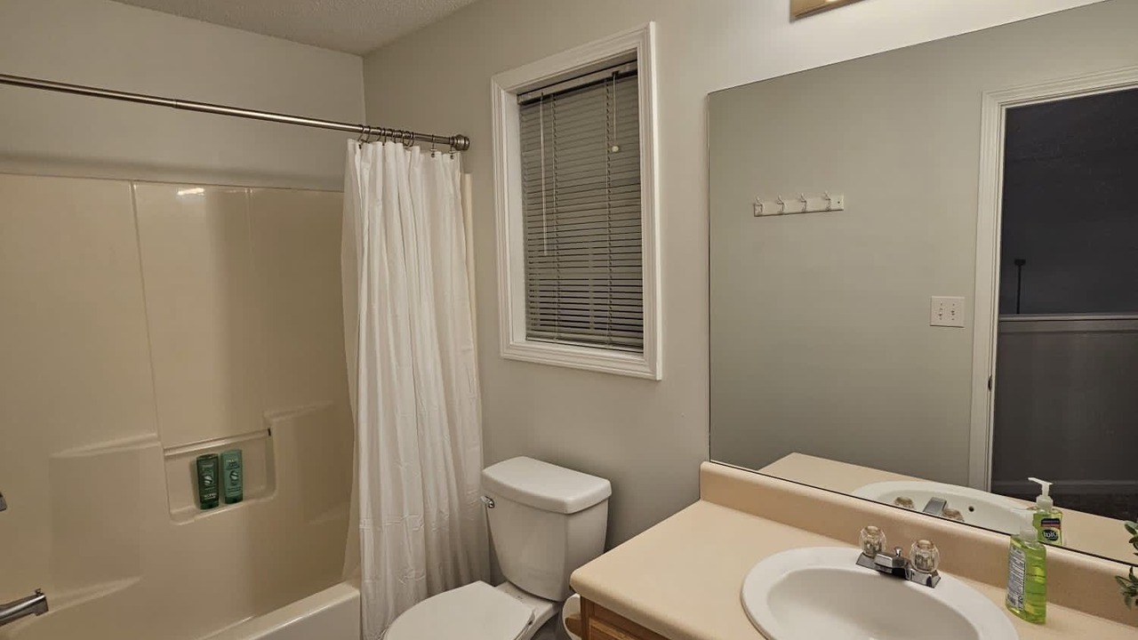 Photo of Bathroom in Smyrna